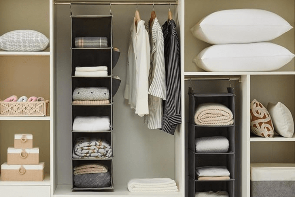 Hanging closet organizer for maximizing small wardrobe space